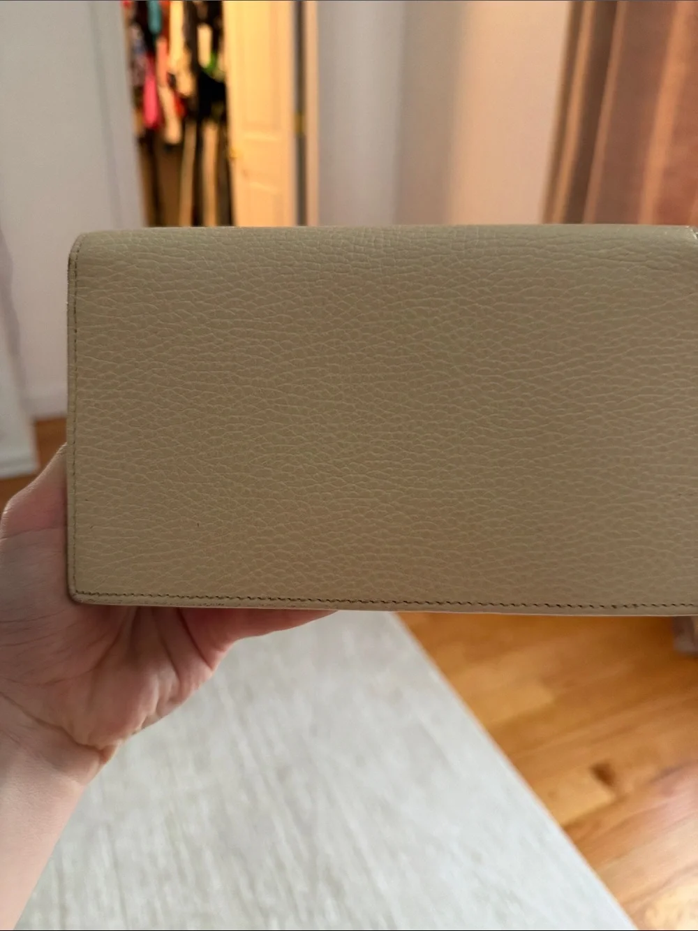 Cream Leather Crossbody Wallet on Chain - Picture 2 of 9